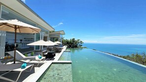 Outdoor pool, free cabanas, pool umbrellas - Villa Cabo 4BR with Panoramic Sea Views (Koh Samui)