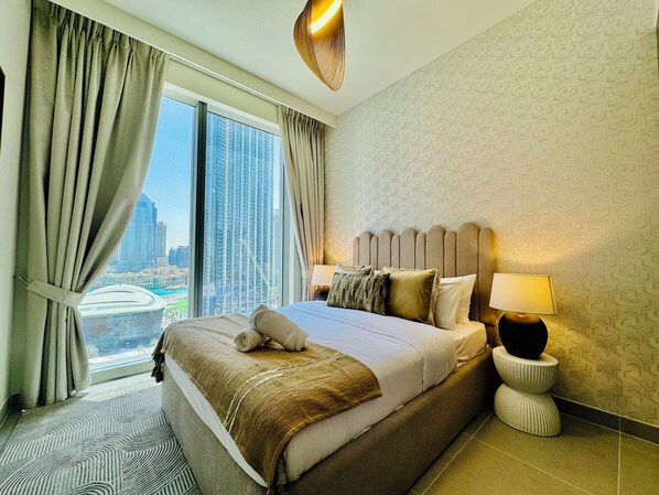 Apartment, Balcony, City View - Venduras - Luxe 4BR Opera & Burj Views (Dubai)