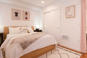 1 Schlafzimmer, Schreibtisch, Bügeleisen/Bügelbrett, Internetzugang