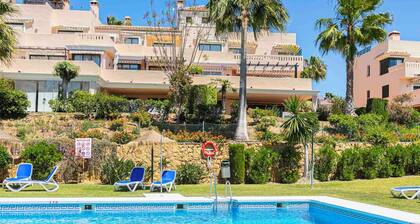 Schöne Eckwohnung mit Drei Schlafzimmern in El Manantial, Elviria, Spania
