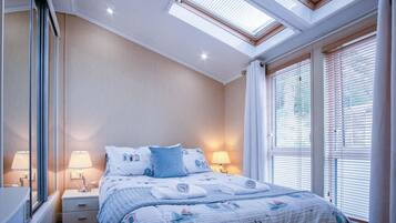 2 bedrooms, premium bedding, bed sheets