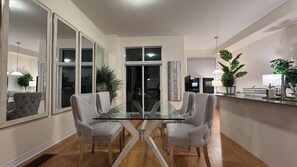 تناول الطعام