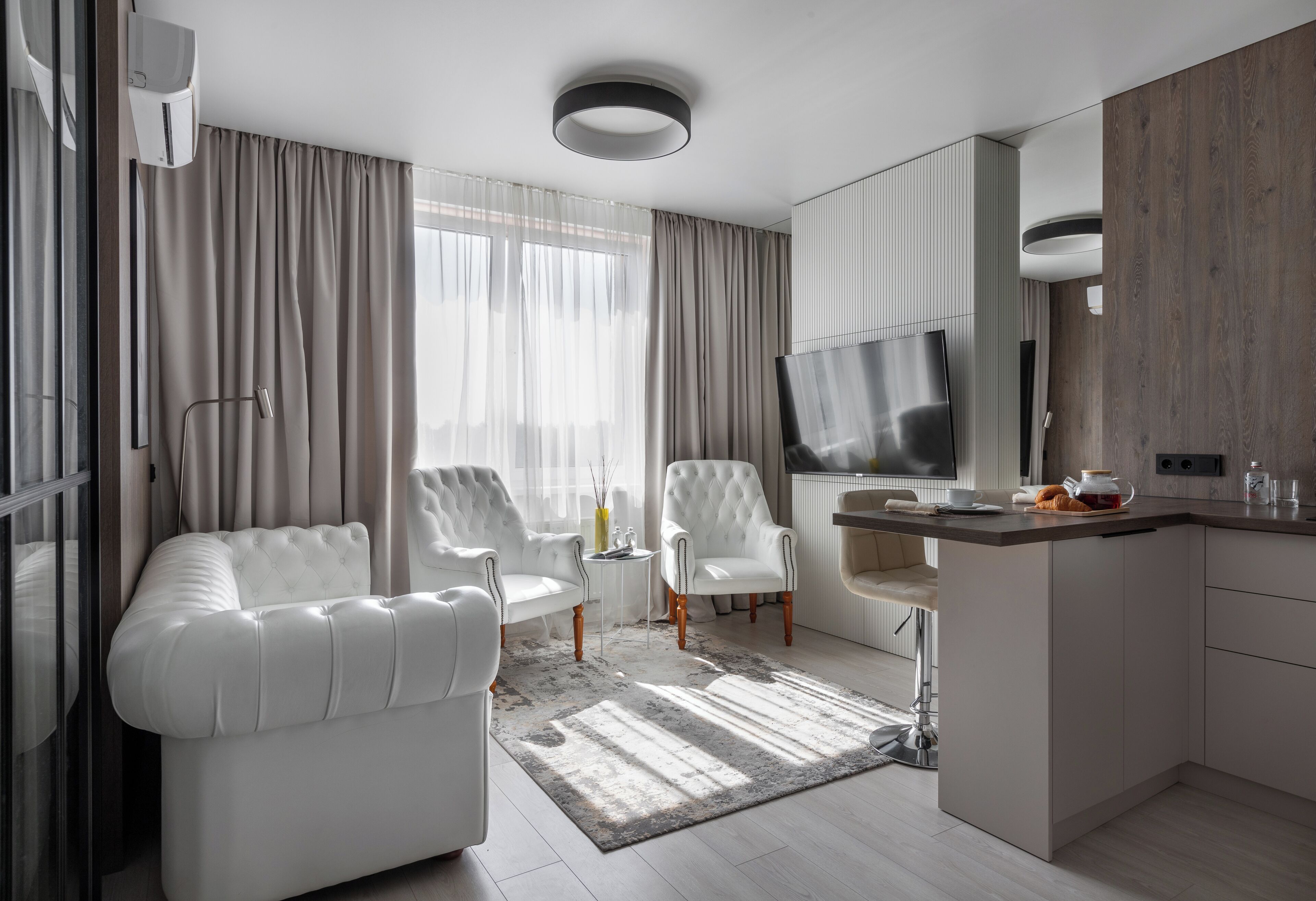 Luxury Apartment, Park View | Living area