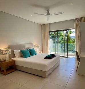 2 soverom, safe på rommet, skrivebord og strykejern/-brett