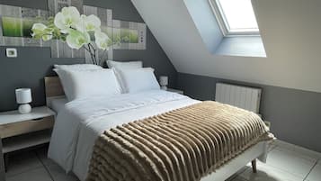 1 bedroom, WiFi, bed sheets