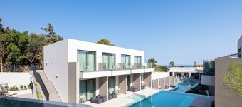 Phos Hotel Adults Only