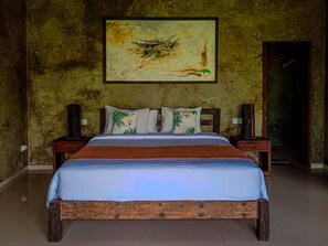 In-room safe, desk, laptop workspace, blackout drapes - Dukuh Ubud Villas (Payangan)