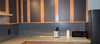 GHome 6 Zimmer(140sqm, Up to 10 people, WiFi, Parking, Workers and Large family)