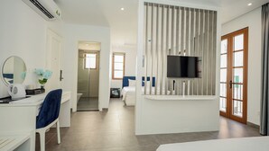 Familiekamer, balkon, uitzicht op de stad