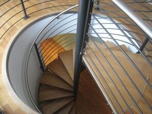 Interior - Spacious 3-bedroom maisonette apartment above Leipzig centre with stunning views (Leipzig)