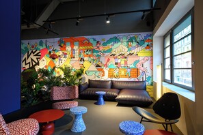 Lobby sitting area - CX Milan Bicocca (Milan)