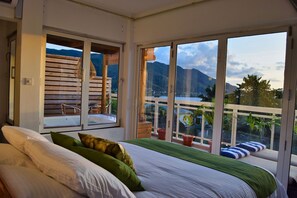 In-room safe, blackout curtains, soundproofing, iron/ironing board - Venlia (Mahé Island)