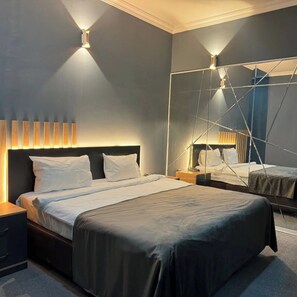 Dobbeltrom – standard, byutsikt | Lydisolert og wi-fi (inkludert)