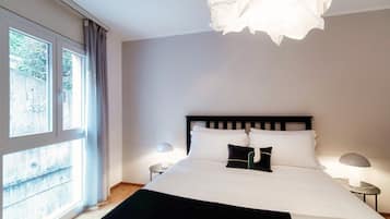 2 soverom, strykejern/-brett, wi-fi (inkludert) og sengetøy