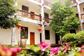 Exterior detail - New Hotel Busan (Weishan)