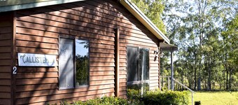 Callistemon Cabin 2 - 2 bedroom with 1 x queen and 1 King or 2 king singles + sofa bed