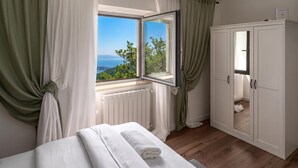Family House, 3 Bedrooms, Microwave, Mountainside (Casa Giuseppe /w Panoramic View) -  Casa Giuseppe (Labin)