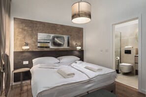 3 chambres, fer et planche à repasser, Wi-Fi gratuit, draps fournis