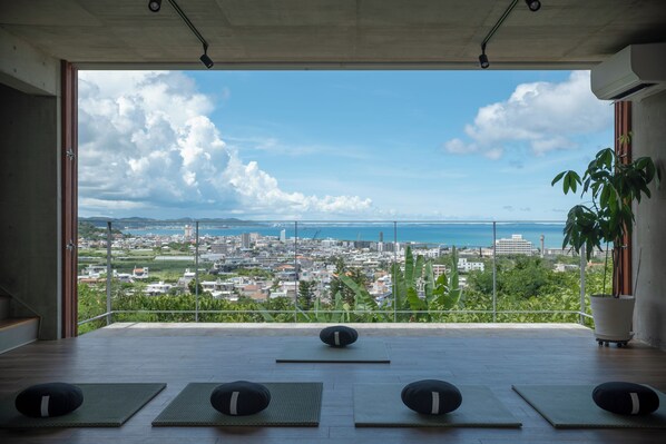 Property grounds - Charming 2-bedroom house with AC, WiFi in gorgeous 南城市佐敷新里 (南城市佐敷新里)