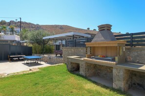 BBQ/picnic area - Villa Lambis Harmonia (Rhodes)
