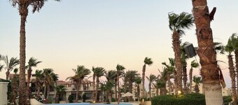 Charming 4-bedroom villa with WiFi and AC in brilliant Red Sea Governorate