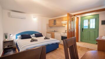Wifi gratis y ropa de cama