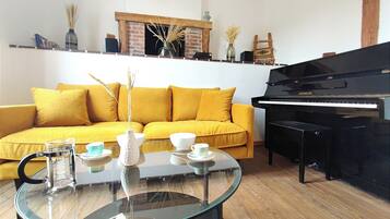 Télévision, livres, chaßne hi-fi