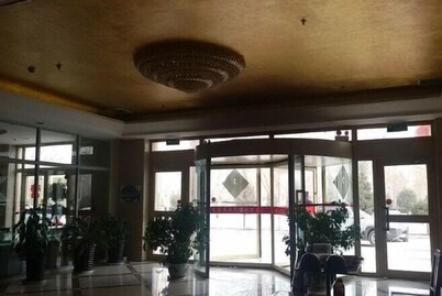 Changshou Business Hotel