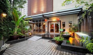 บริเวณภายนอก