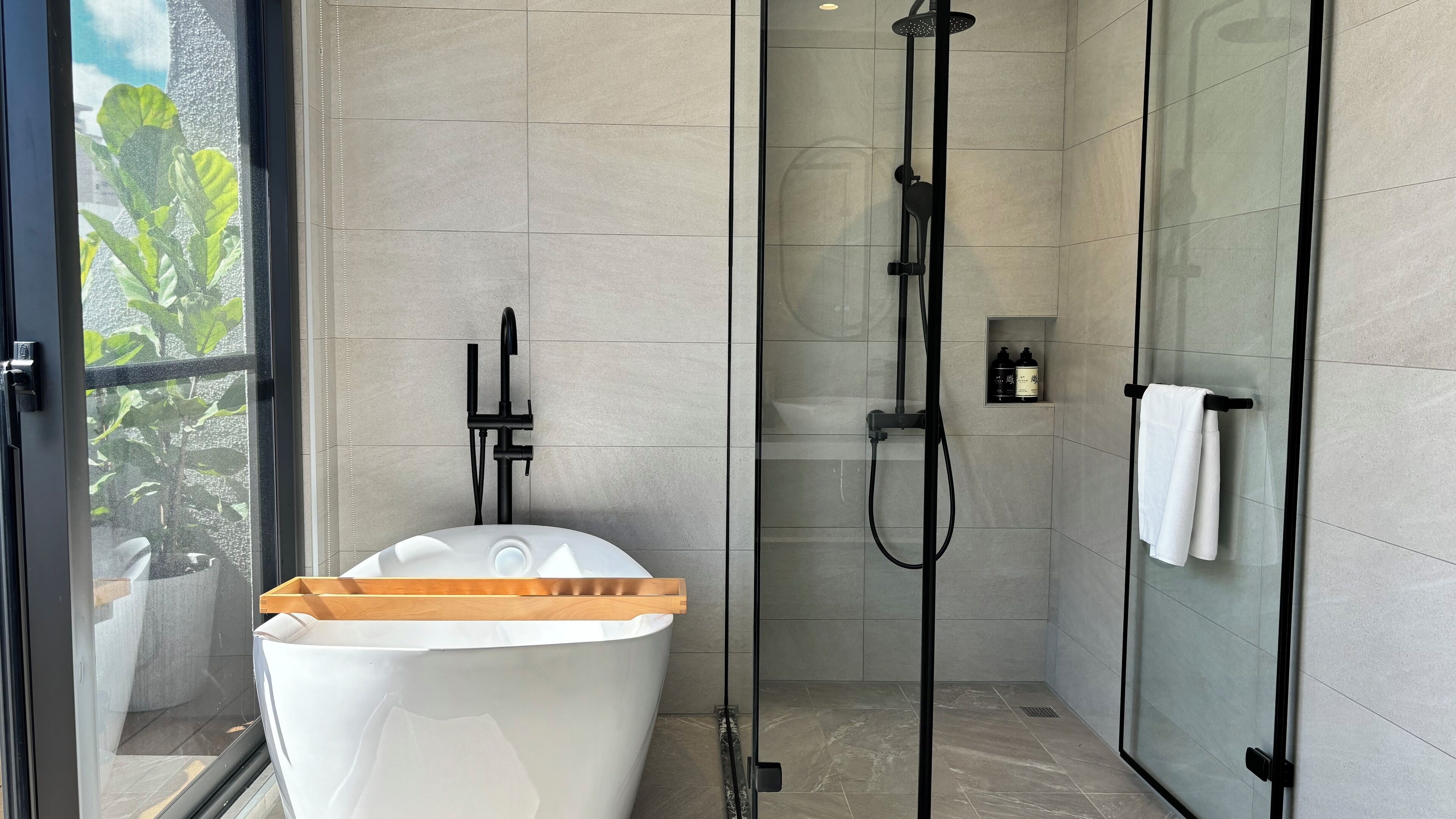 Romantic Double Room | Bathroom