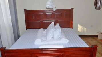 Dobbeltrom – classic, balkong, utsikt mot innsjø | Skrivebord og wi-fi (inkludert)