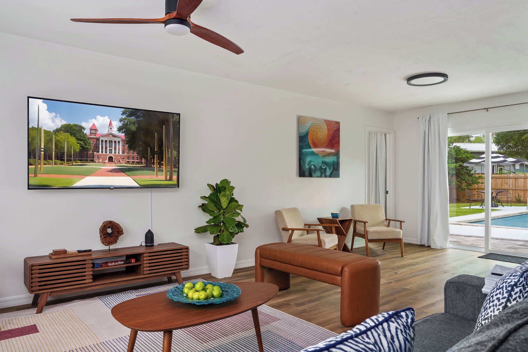 Televisión y oficina 