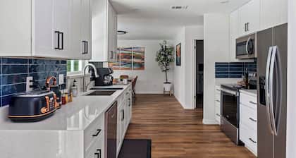 The Monterey | Private Pool • Grill • 4 King Beds