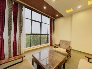 Suite | 1 bedroom, desk, free WiFi