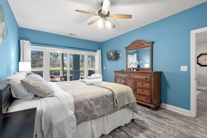 2 bedrooms, WiFi, bed sheets - World Tour Golf Resort #105 - Golf Course Front (Myrtle Beach)
