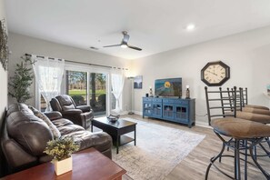 TV - World Tour Golf Resort #105 - Golf Course Front (Myrtle Beach)