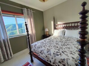 4 bedrooms, travel cot, free WiFi, bed sheets - Moutain House in Serra da Estrela (Seia)