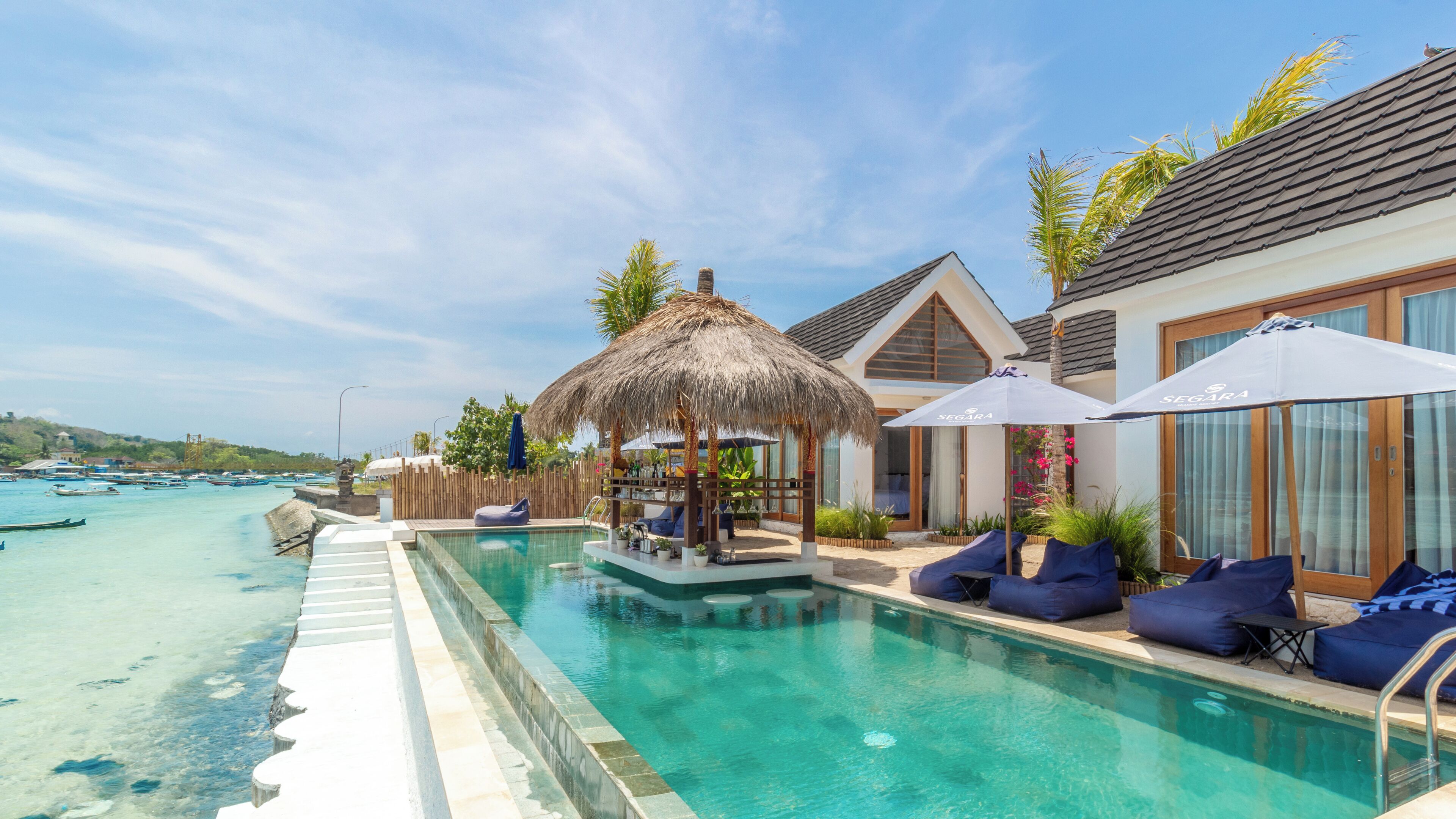 5 indoor pools, outdoor pool