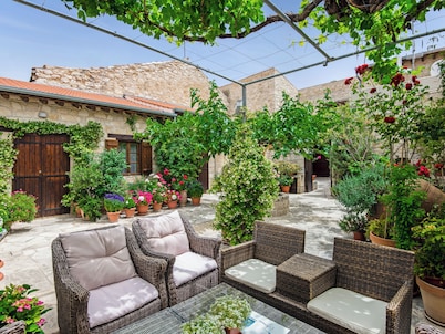 Arsorama Village Homes
