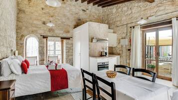 Apartamento, vários quartos | Área de estar