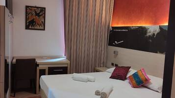 Desk, laptop workspace, free WiFi