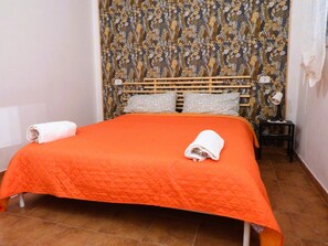 2 bedrooms, free WiFi, bed sheets