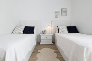2 bedrooms, WiFi, bed sheets