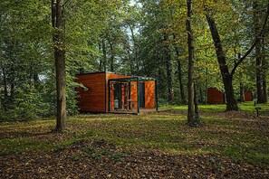 Exterior - Hôtel Les Lodges De Vaugrigneuse (Vaugrigneuse)