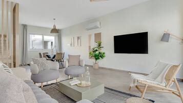 Villa, 4 slaapkamers, privézwembad | Kamervoorziening