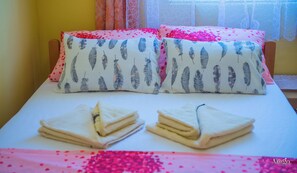 2 soverom, strykejern/-brett, wi-fi og sengetøy