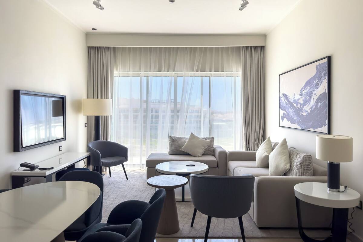 Superior Apartment | 2 bedrooms, desk, laptop workspace, free WiFi