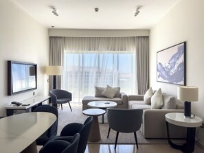 Superior Apartment | 2 bedrooms, desk, laptop workspace, free WiFi