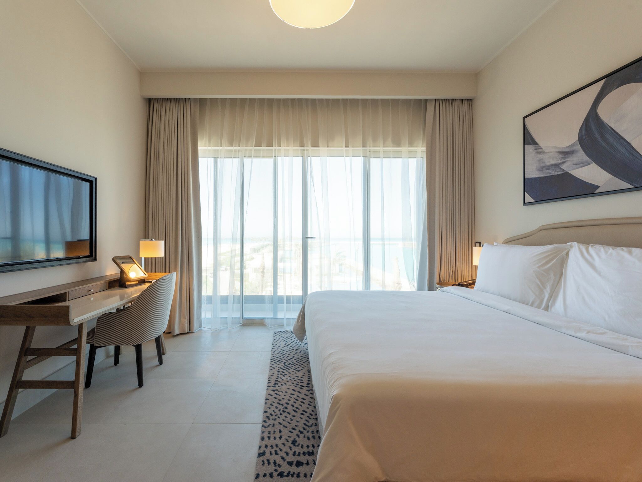 Suite Royal | Meja kerja, ruang kerja ramah laptop, Wi-Fi gratis, dan seprai linen