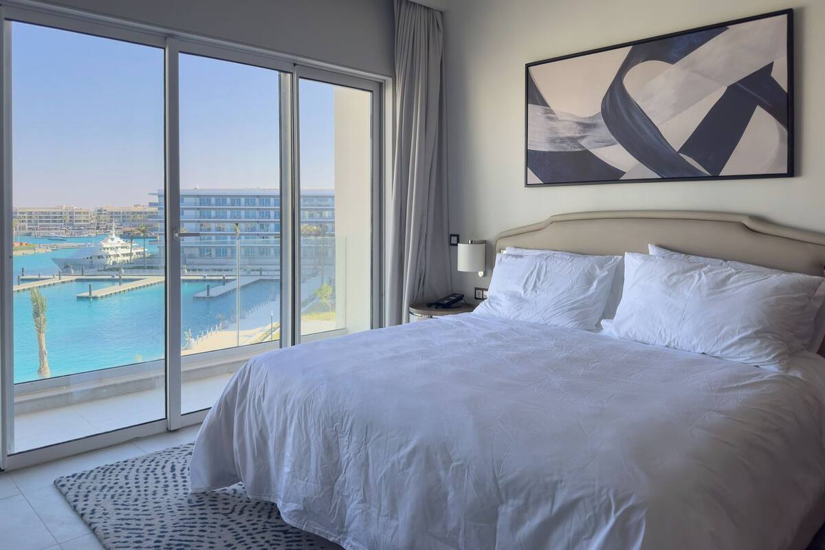 Comfort Apartment, Marina View | 2 bedrooms, desk, laptop workspace, free WiFi